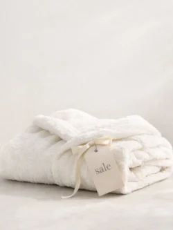 Dnaked Premium Ultra-Soft Cotton Towel – Quick-Dry, Skin-Friendly, Minimalist Luxury